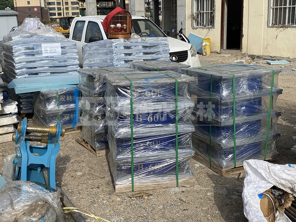 LNR1300橡膠隔震支座廠家 橡膠隔震支座JG 建筑抗震支座商家廠家