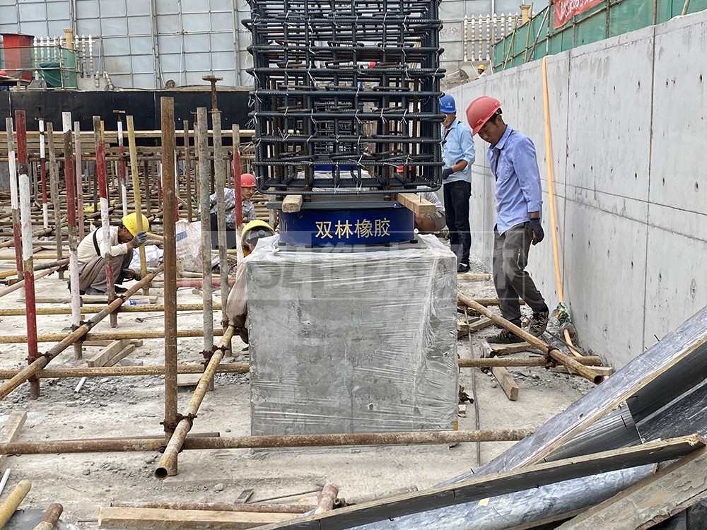 HDR高阻尼支座源頭工廠 建筑抗震支座LNR700源頭工廠 高阻尼橡膠隔震支座(HDR)