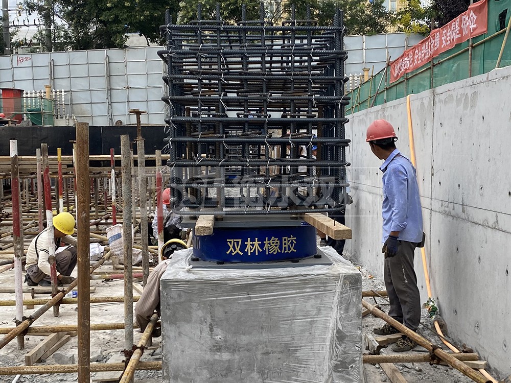 LRB鉛芯橡膠隔震支座廠家 建筑鉛芯橡膠隔震支座裝置生產廠家 建筑隔震支座LRB和LNR源頭工廠