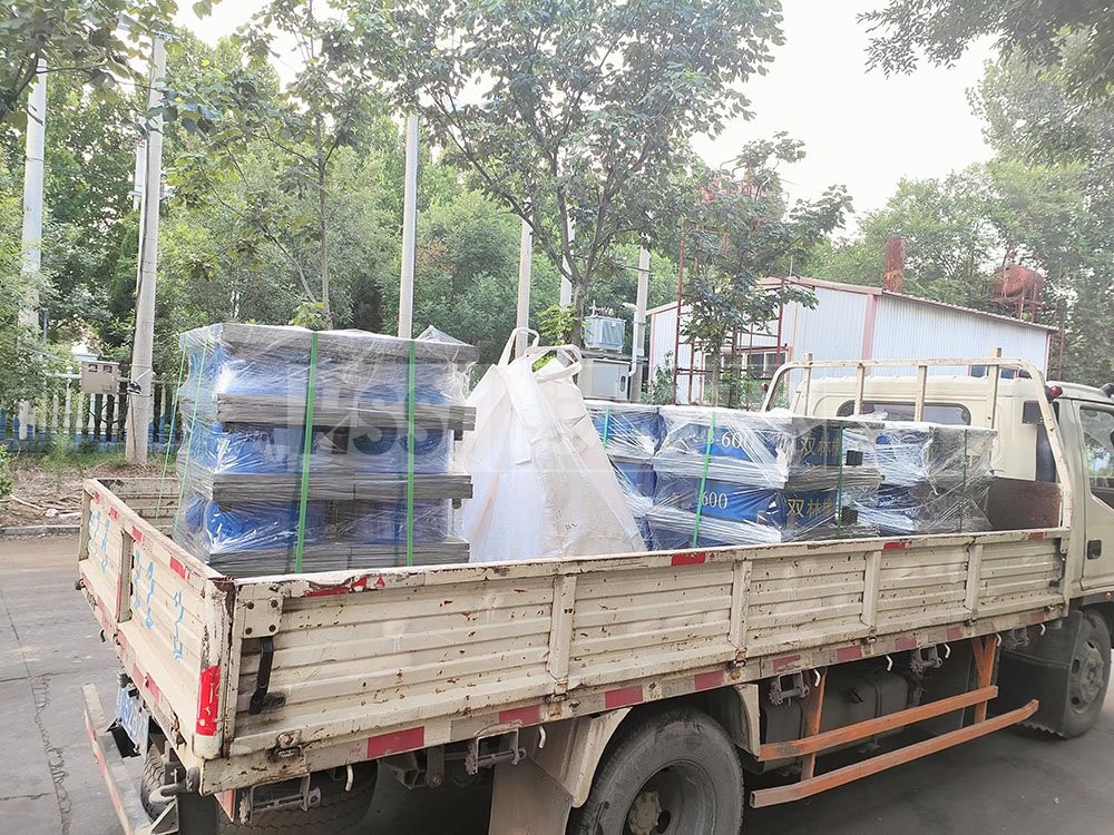 鋼結(jié)構(gòu)隔震支座什么價格 LNR1300隔震支座廠家電話 高阻尼HDR隔震支座廠家